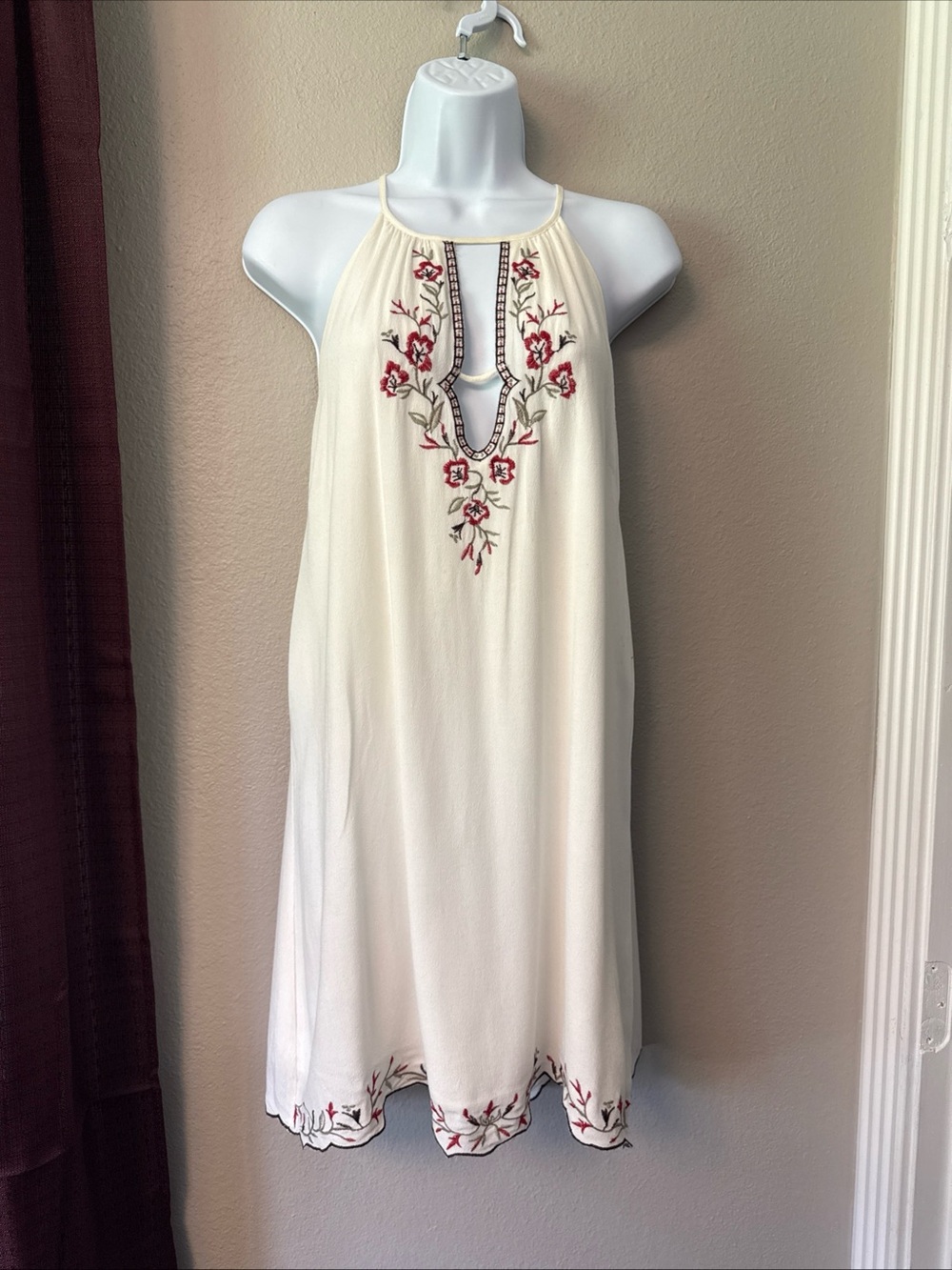 #910 The Impeccable Pig Embroidered Low Cut Backless Summer Dress Size Small